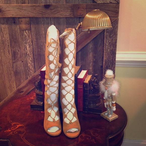 Frye Shoes - ❤️MAKE OFFER🌹❤️🌹🍄